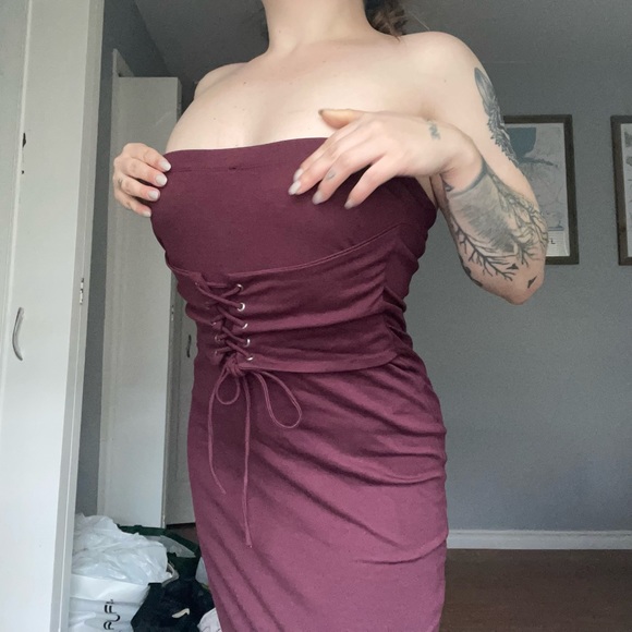 GORGEOUS size medium club dress - Picture 2 of 3